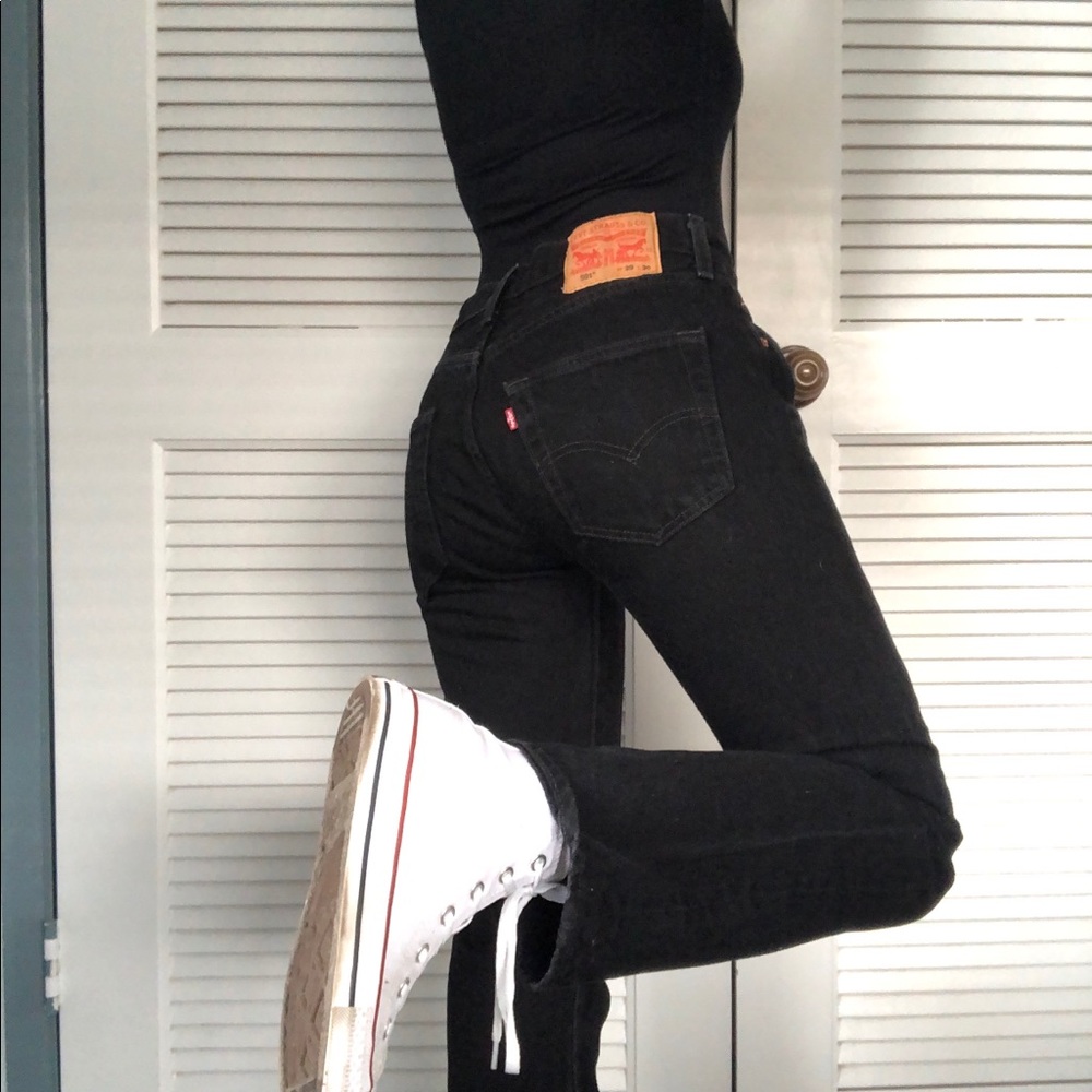 Black Levi’s- GREAT CONDITION